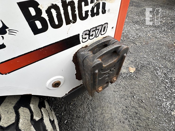 2015-bobcat-s570-image-6