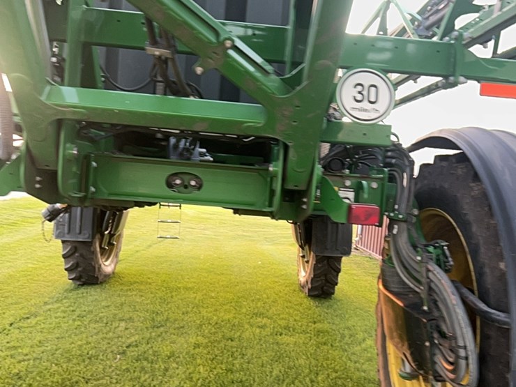 2014-john-deere-r4030-image-4