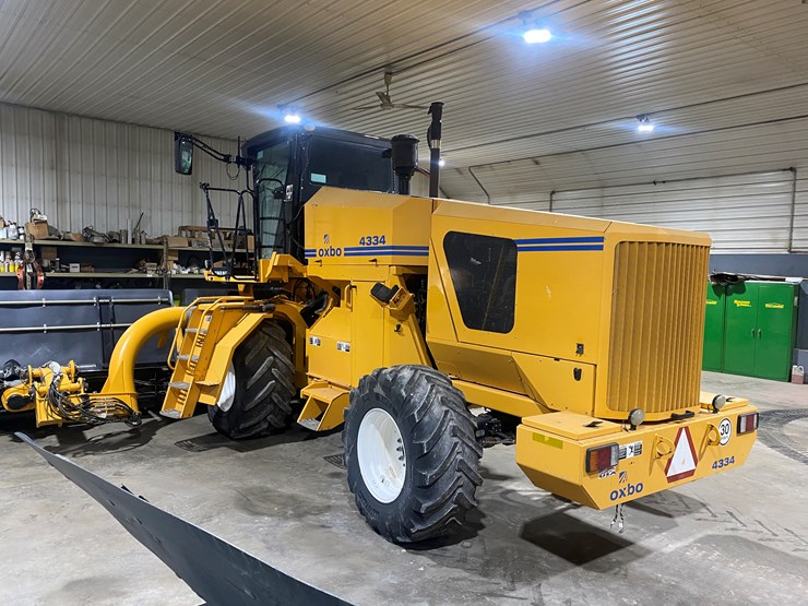 #135-•-2013-oxbo-4334-self-propelled-merger-(reedsville,-wi)-image-8