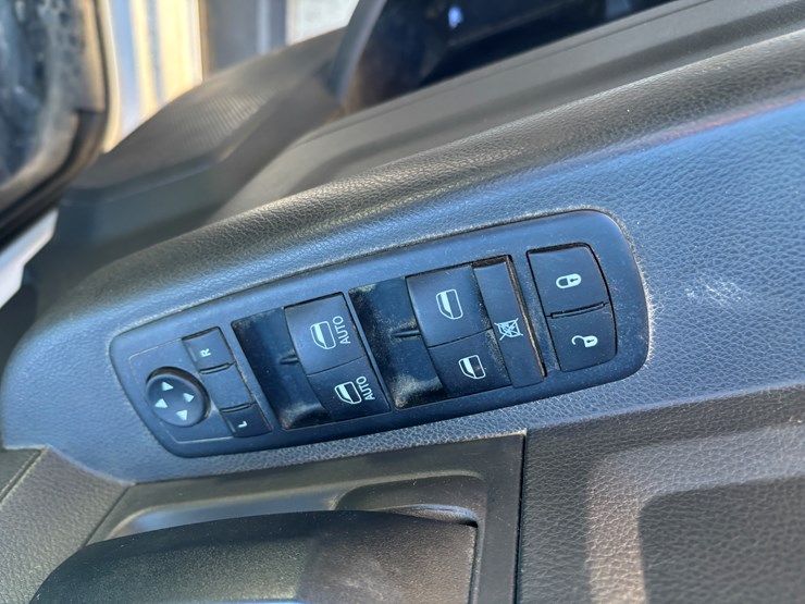 #2296-•-2011-dodge-4500-service-truck-image-48