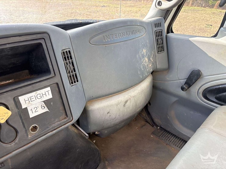 2003-international-durastar-4300-image-50