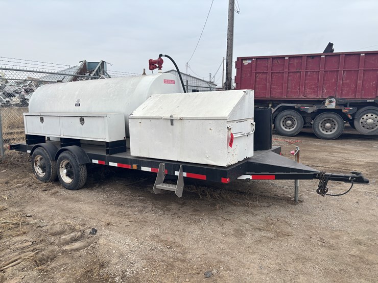 homemade-fuel-trailer-image-1