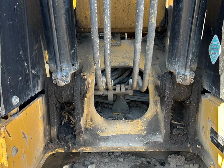 caterpillar-c4.4-image-29