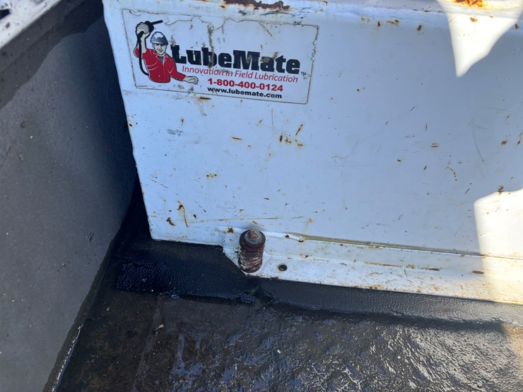 2011-miller-bobcat-225-image-66