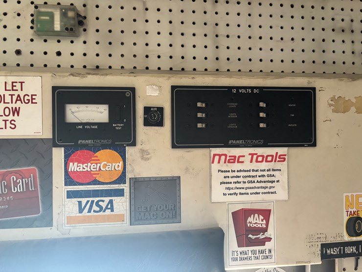 2002-international-4700-image-54