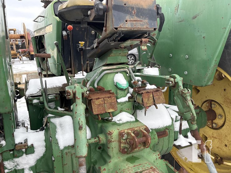 john-deere-2940-image-13