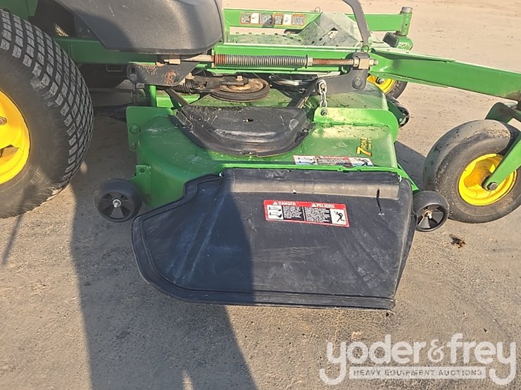 john-deere-72-image-17