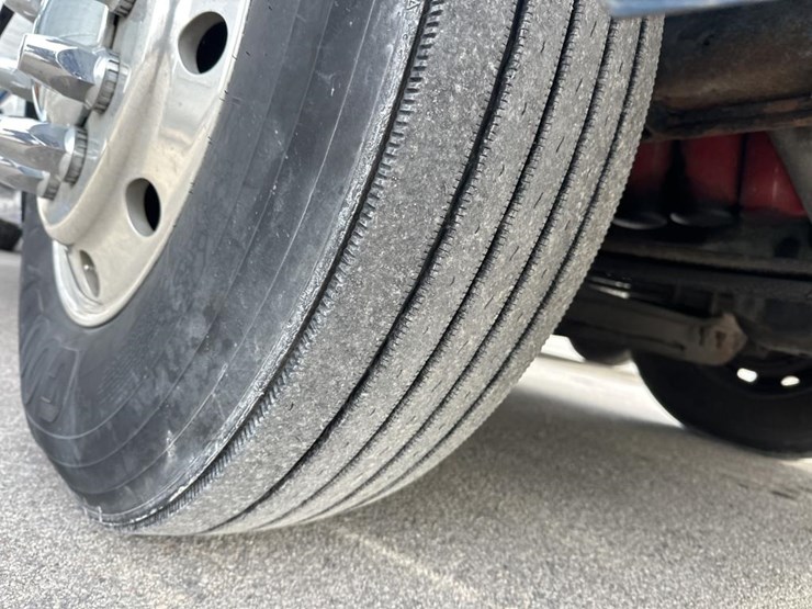 2001-volvo-10-image-64