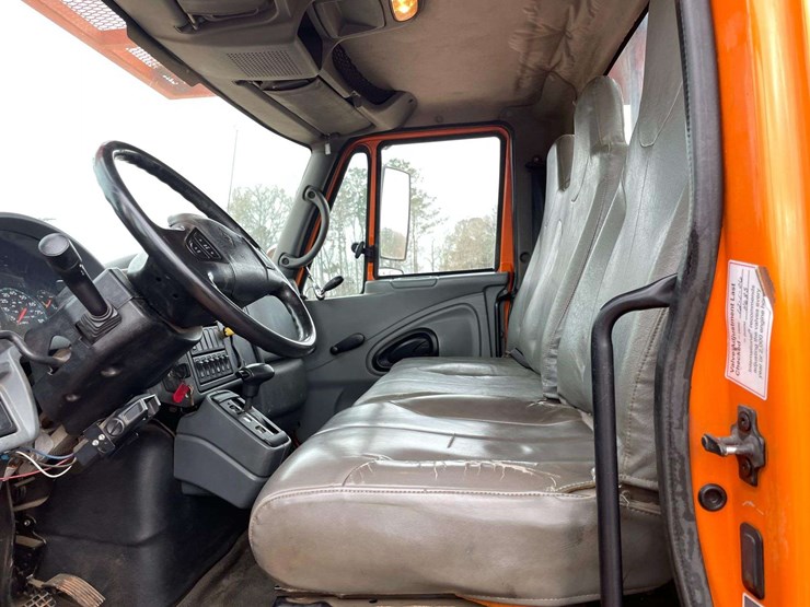 2002-international-durastar-4300-image-10