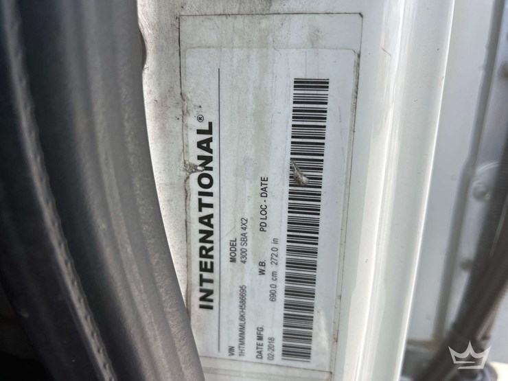2019-international-durastar-4300-image-5