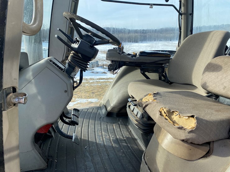 #120-•-2001-case-mx200-magnum-tractor-(colfax,-wi)-image-38