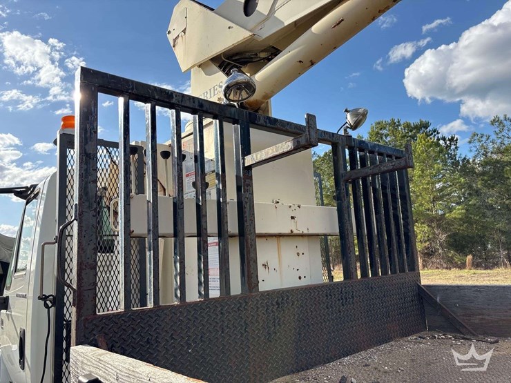 2003-international-durastar-4300-image-36