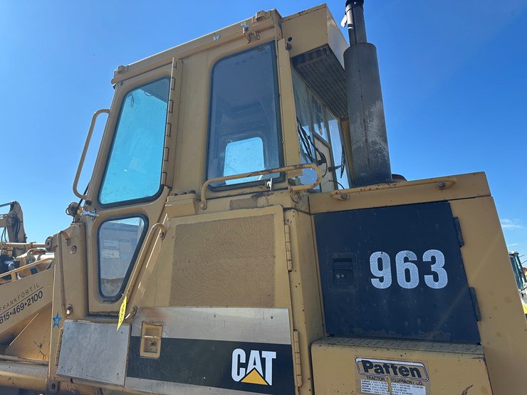 caterpillar-963-image-10