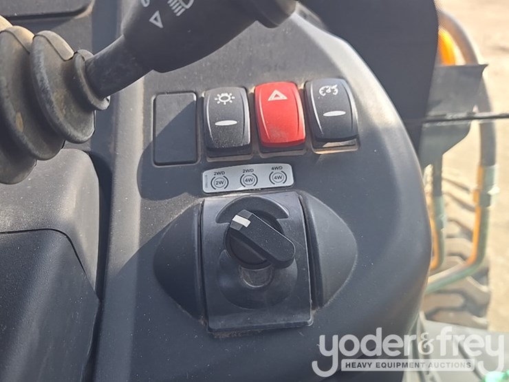 2017-jcb-3cx-image-96