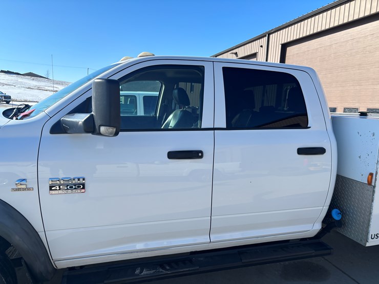 #2296-•-2011-dodge-4500-service-truck-image-9