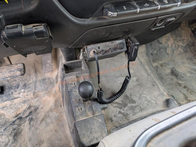 2017-chevrolet-silverado-3500-image-18