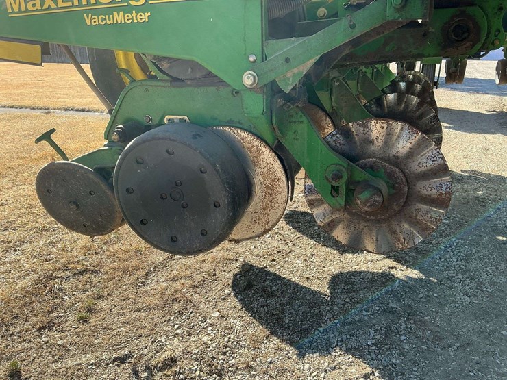 2001-john-deere-1770-image-5