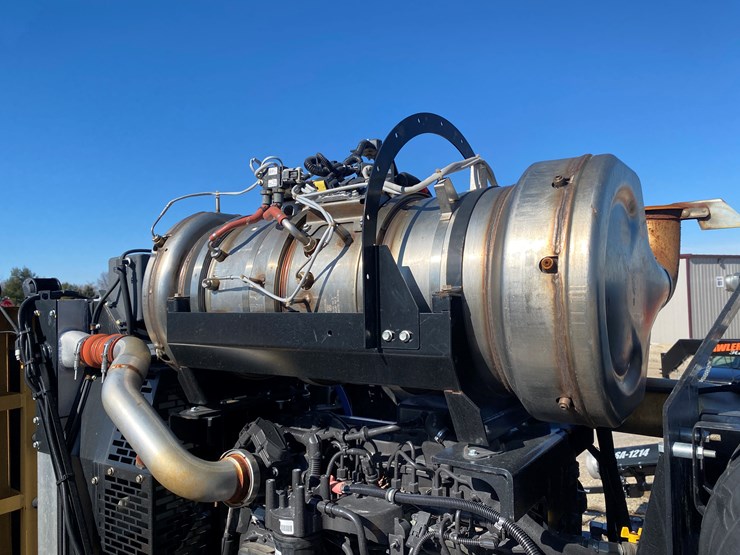 #200-•-2024-bazooka-farmstar-wolverine-lagoon-crawler-(st.-nazianz,-wi)-image-36