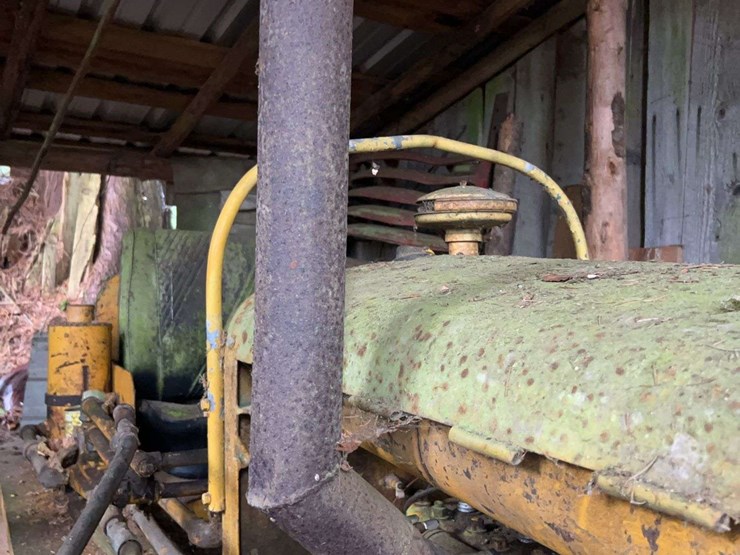 caterpillar-fifteen-image-9