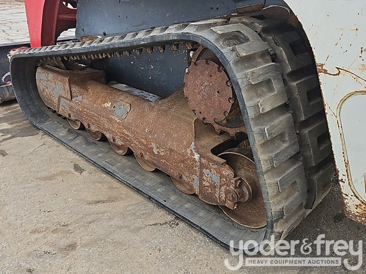 2017-takeuchi-tl12r2-image-16