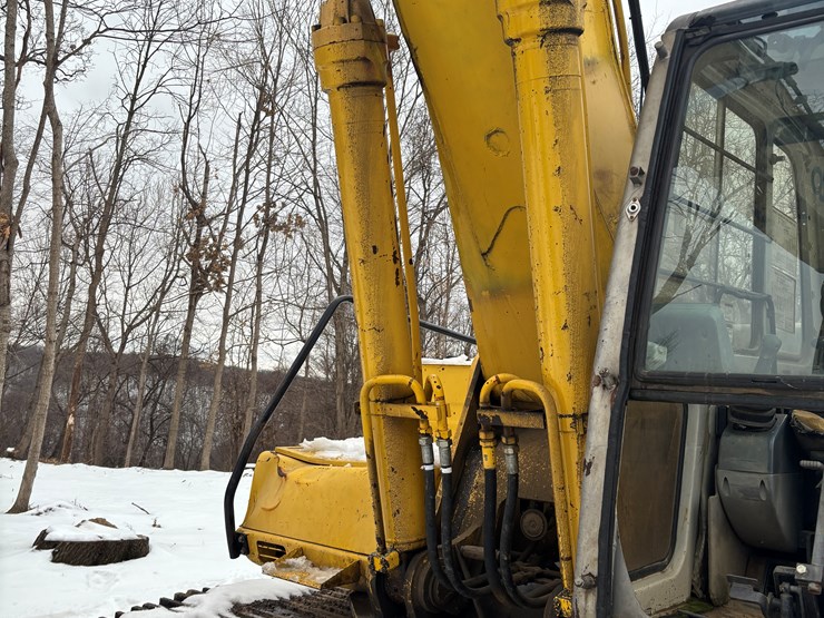 #2283-•-kobelco-sk-220-mark-iv-excavator-image-56