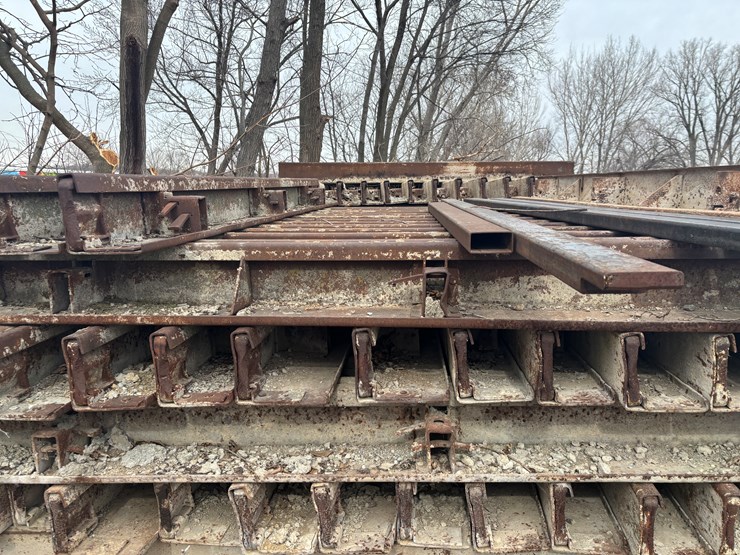 #2261-•-approx.-8"-concrete-forms-image-3