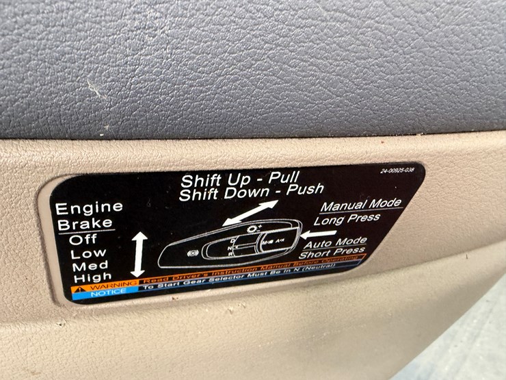 #40955-•-2016-freightliner-cascadia-t/a-daycab-truck-tractor-3akjged54gshn2294-image-69