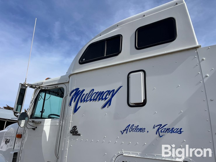 1999-international-9400-eagle-image-10