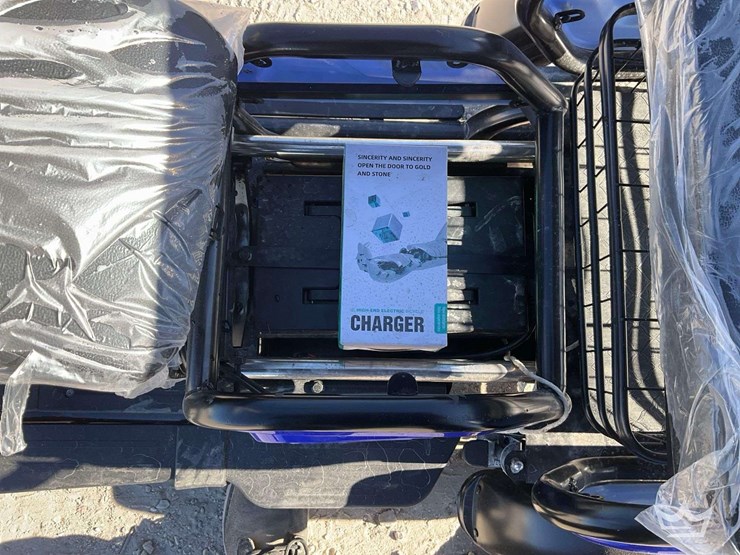 2025-spirit-electric-scooter-image-11