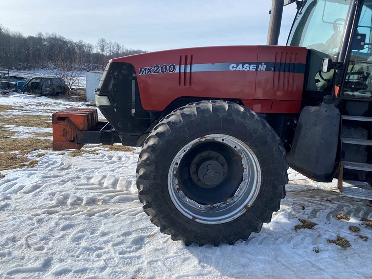 #125-•-2001-case-mx200-magnum-tractor-(colfax,-wi)-image-14