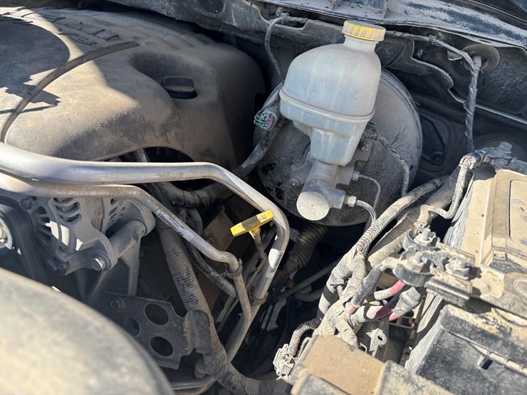 2014-dodge-1500-image-25