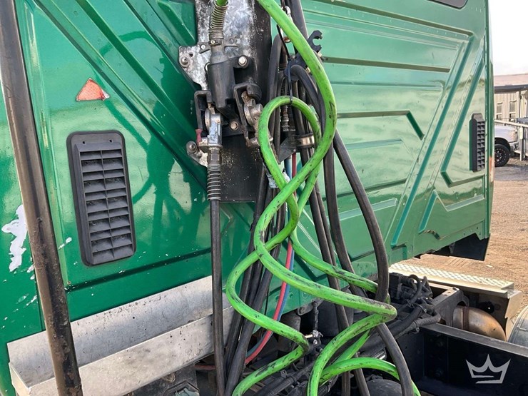 2015-international-prostar-image-28