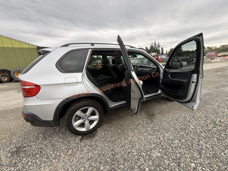 2010-bmw-x5-image-34