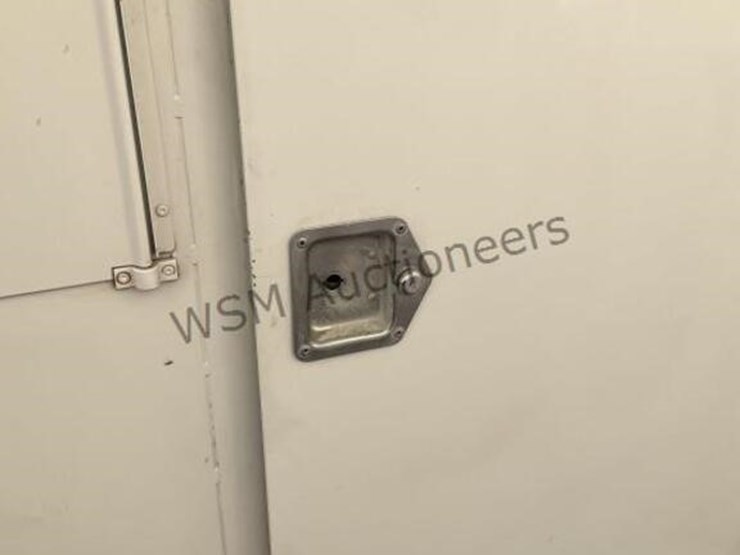 2016-ford-f550-image-12