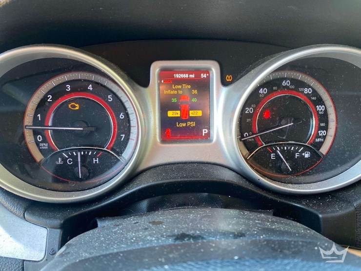 2015-dodge-journey-sxt-image-29