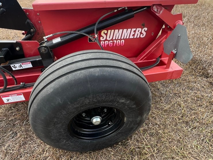 lot-29.-2020-summers-model-rp6700-rock-picker,-hyd.-variable-speed-reel,-hyd.-hitch-swing,-super-clean-image-3