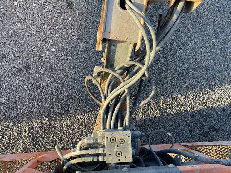 2007-jlg-800s-image-10