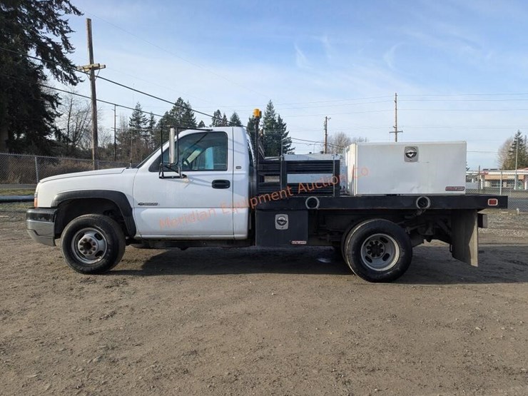 2003-chevrolet-3500-image-8