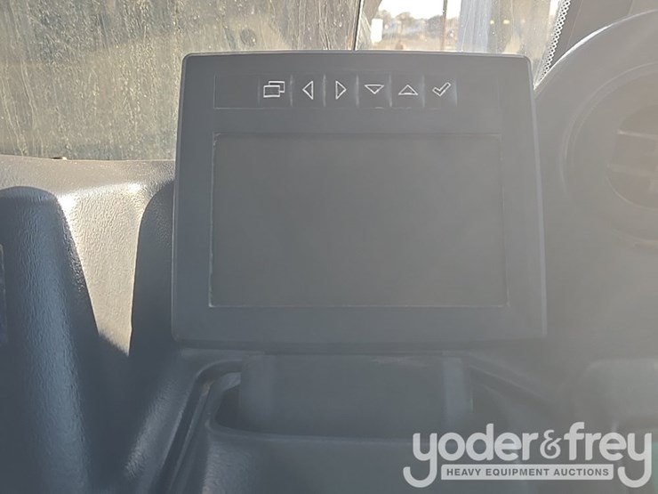 2021-deere-460e-image-80