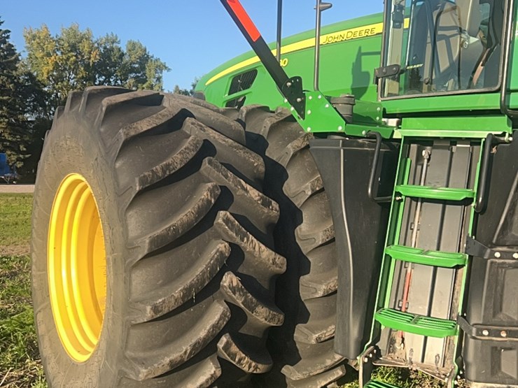 2011-john-deere-9430-image-39