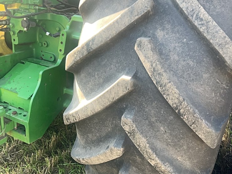 2016-john-deere-9520r-image-57