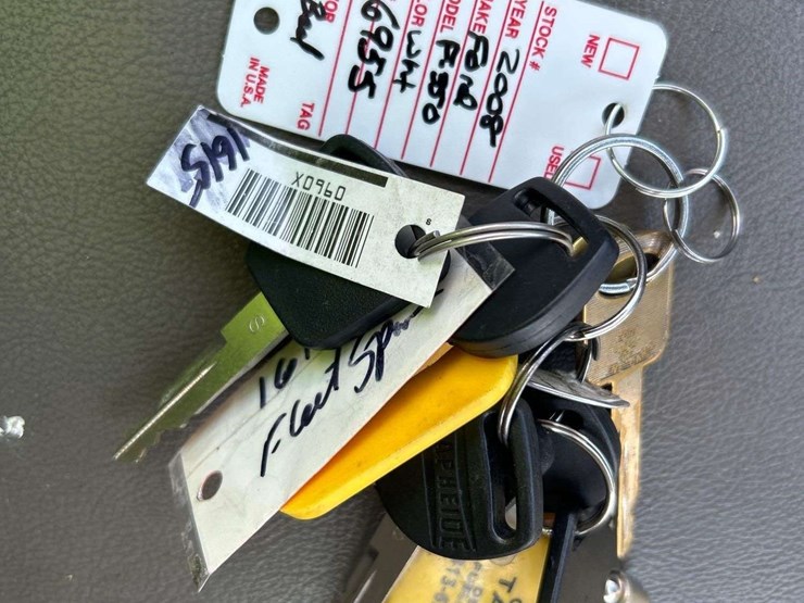 2008-ford-f350-image-24