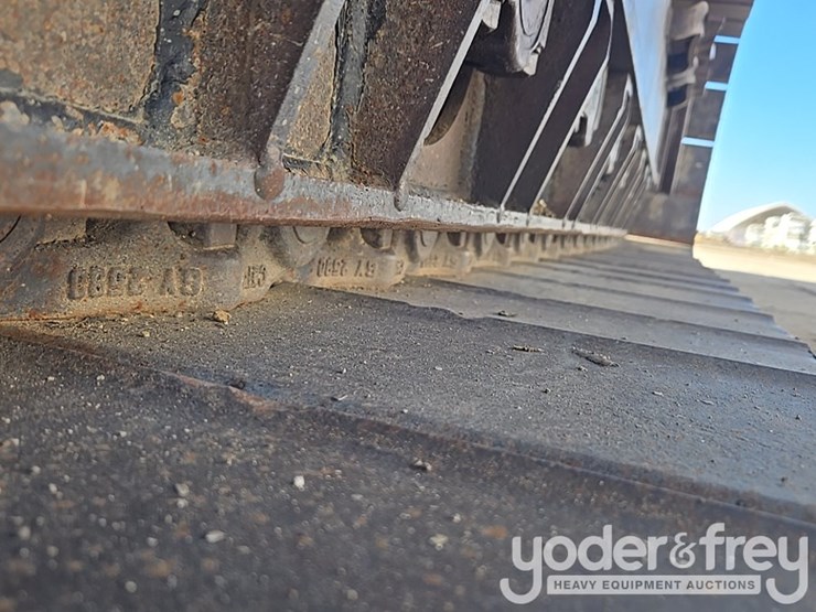 2016-caterpillar-335fl-image-20