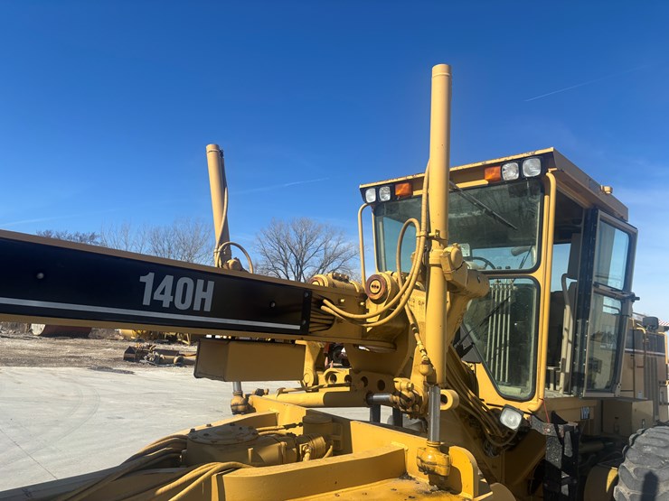 caterpillar-140h-vhp-image-67