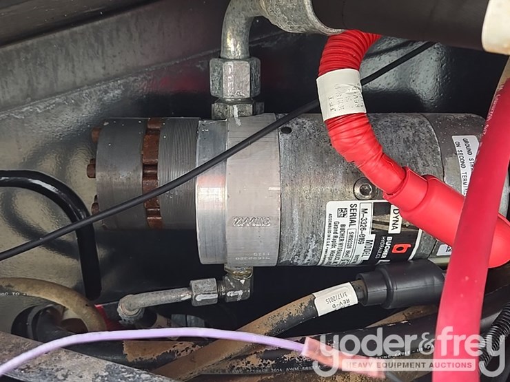 2015-jlg-600s-image-52