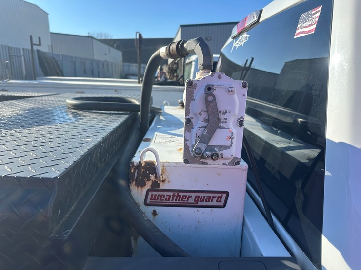 2018-ford-f350-image-16