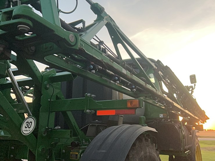 2014-john-deere-r4030-image-190