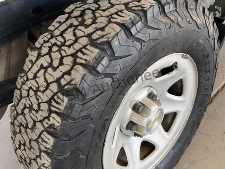 2015-chevrolet-silverado-1500-image-8