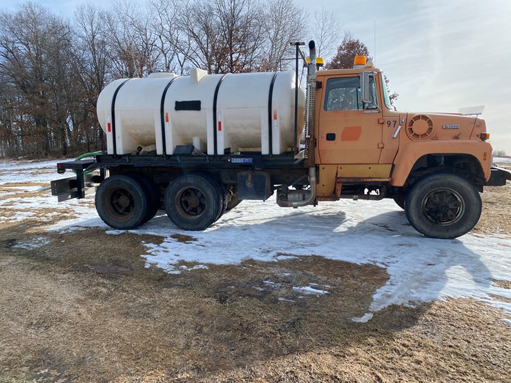 1991-ford-l9000-image-5