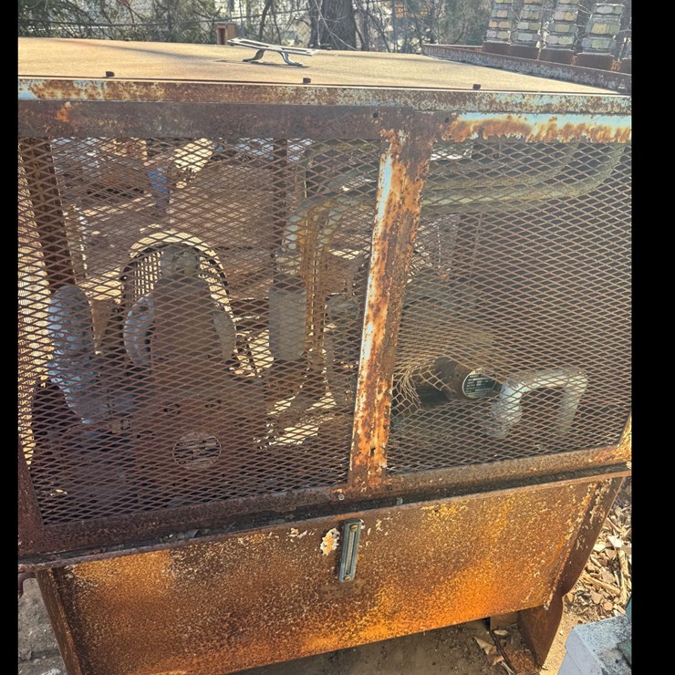 #28 • Large two pump hydraulic power unit